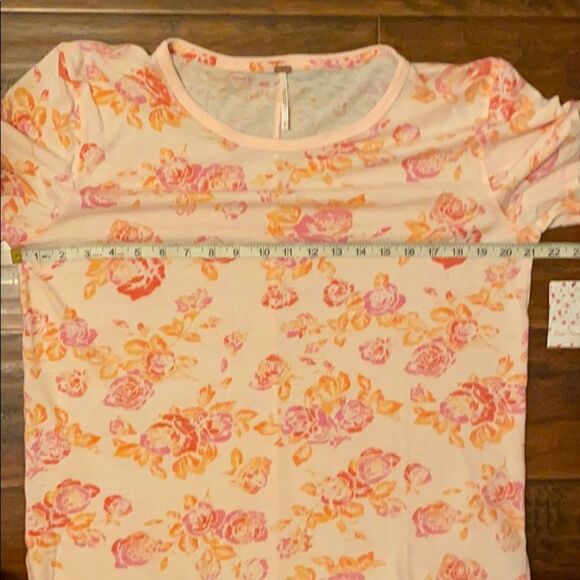 Free People Tourist Floral Design Pink Shirt Contemporary Feminine Casual - Picture 10 of 11